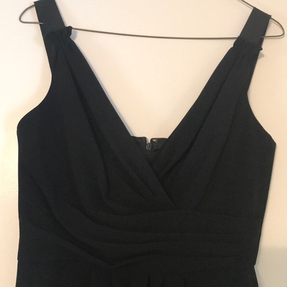 Stunning Elie Tahari Cocktail Dress - Picture 2 of 6